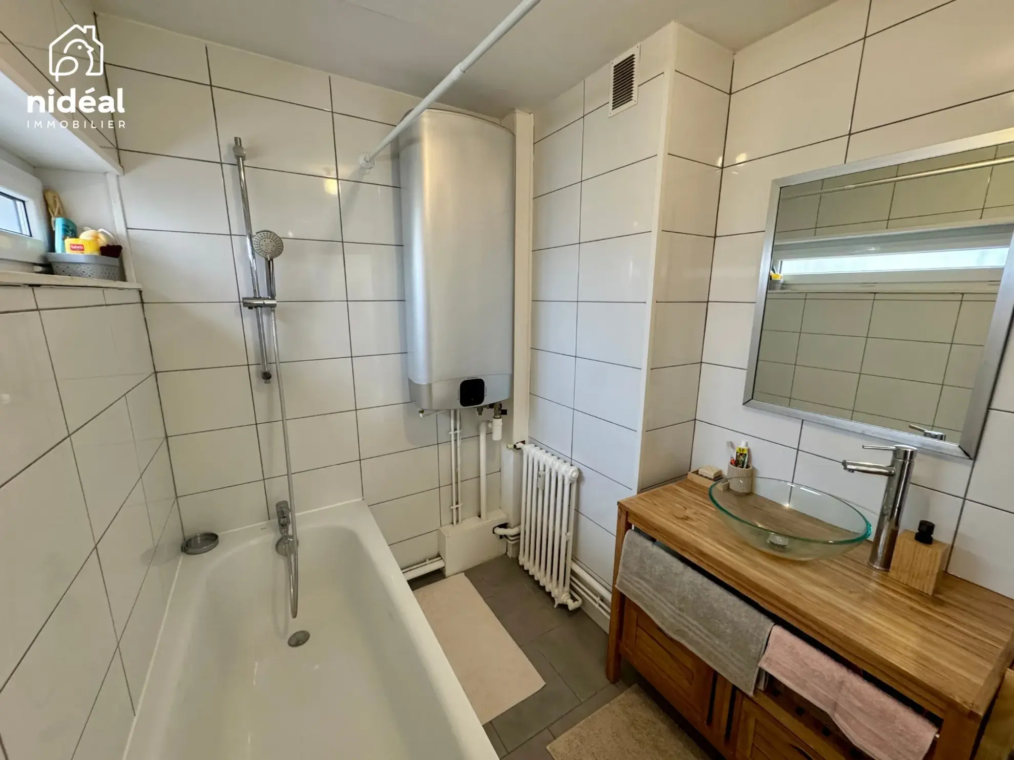 Appartement rénové de 66 m² avec balcon et garage à Maubeuge 