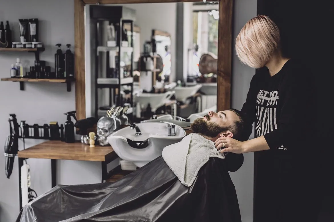Salon de coiffure en vente au cœur de Yverdon-les-Bains avec clientèle fidèle 