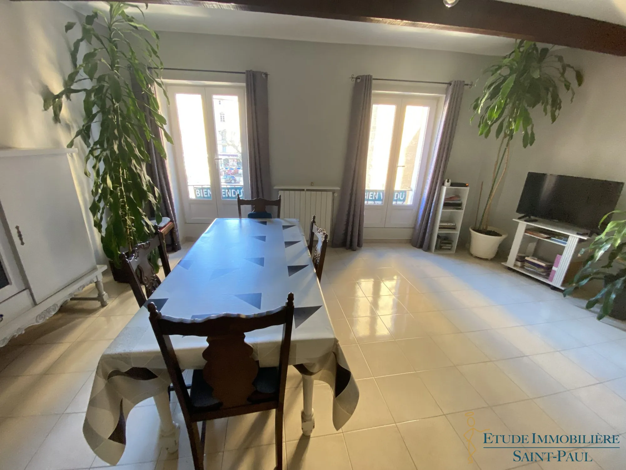magnifique appartement T5 de 143 m² à Clermont-l'Hérault avec vue 