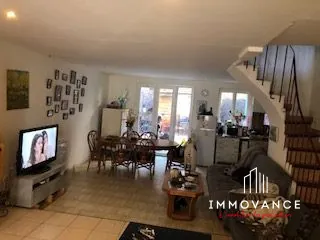 Maison de village à vendre à Le Bousquet-D'Orb – Opportunité d'investissement