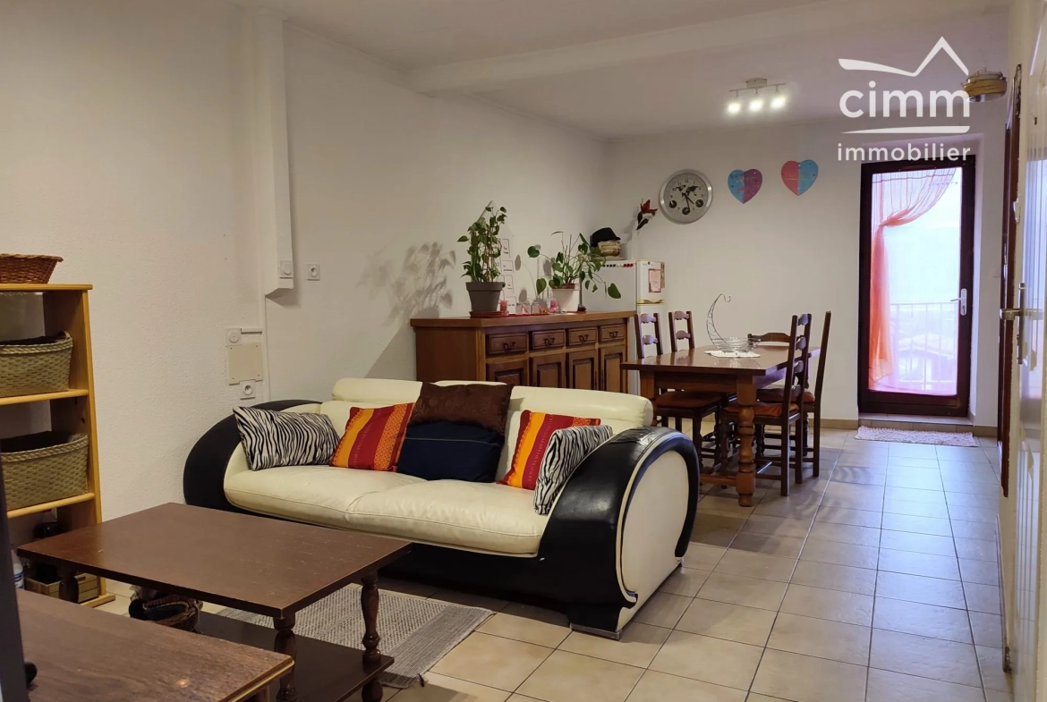 Appartement T3 à TULLINS avec balcon, cave et vue dégagée 