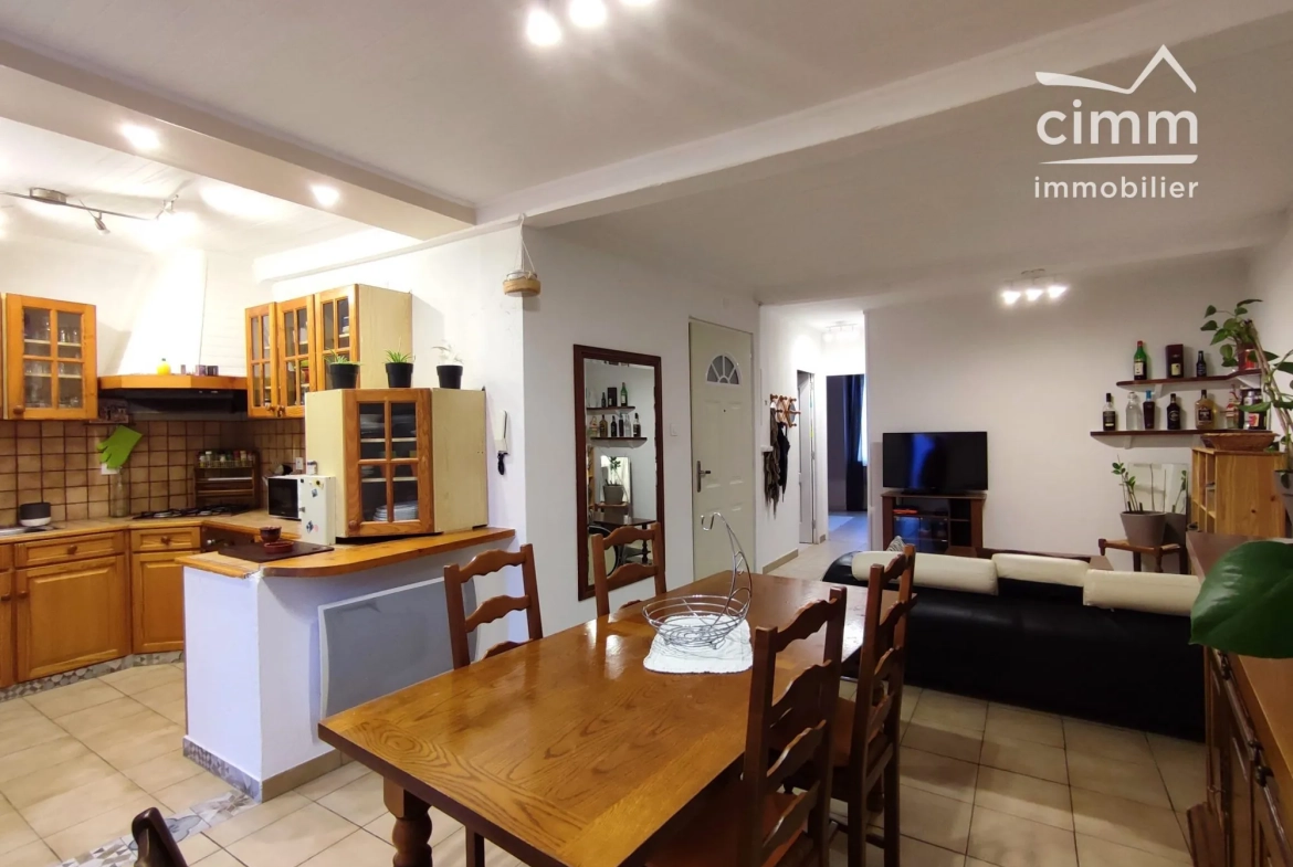 Appartement T3 à TULLINS avec balcon, cave et vue dégagée 