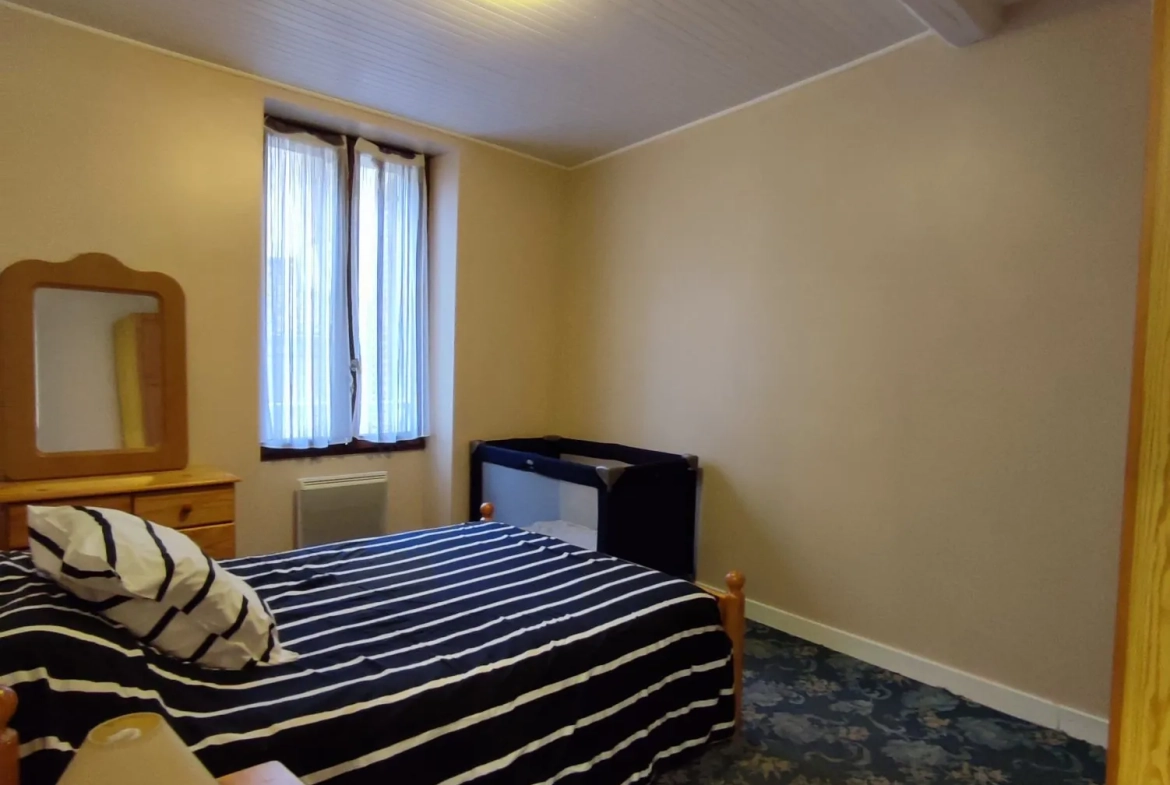 Appartement T3 à TULLINS avec balcon, cave et vue dégagée 