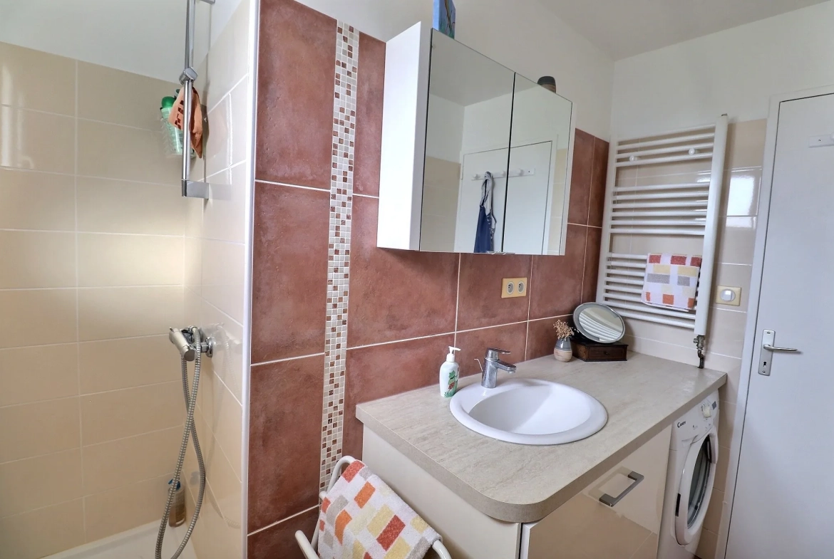 Appartement T2 à vendre à Montpellier Les Cévennes avec terrasse et cave 