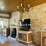 Charmante maison en pierre avec jardin et garage à Sainte Foy la Grande