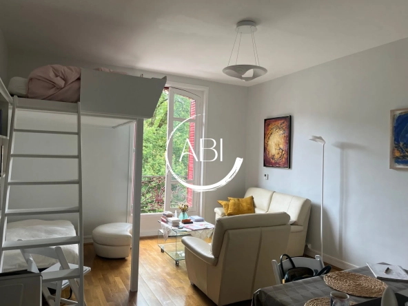 Studio à vendre à Bagnoles de l'Orne - 30,57 m² avec mezzanine, idéal investisseur