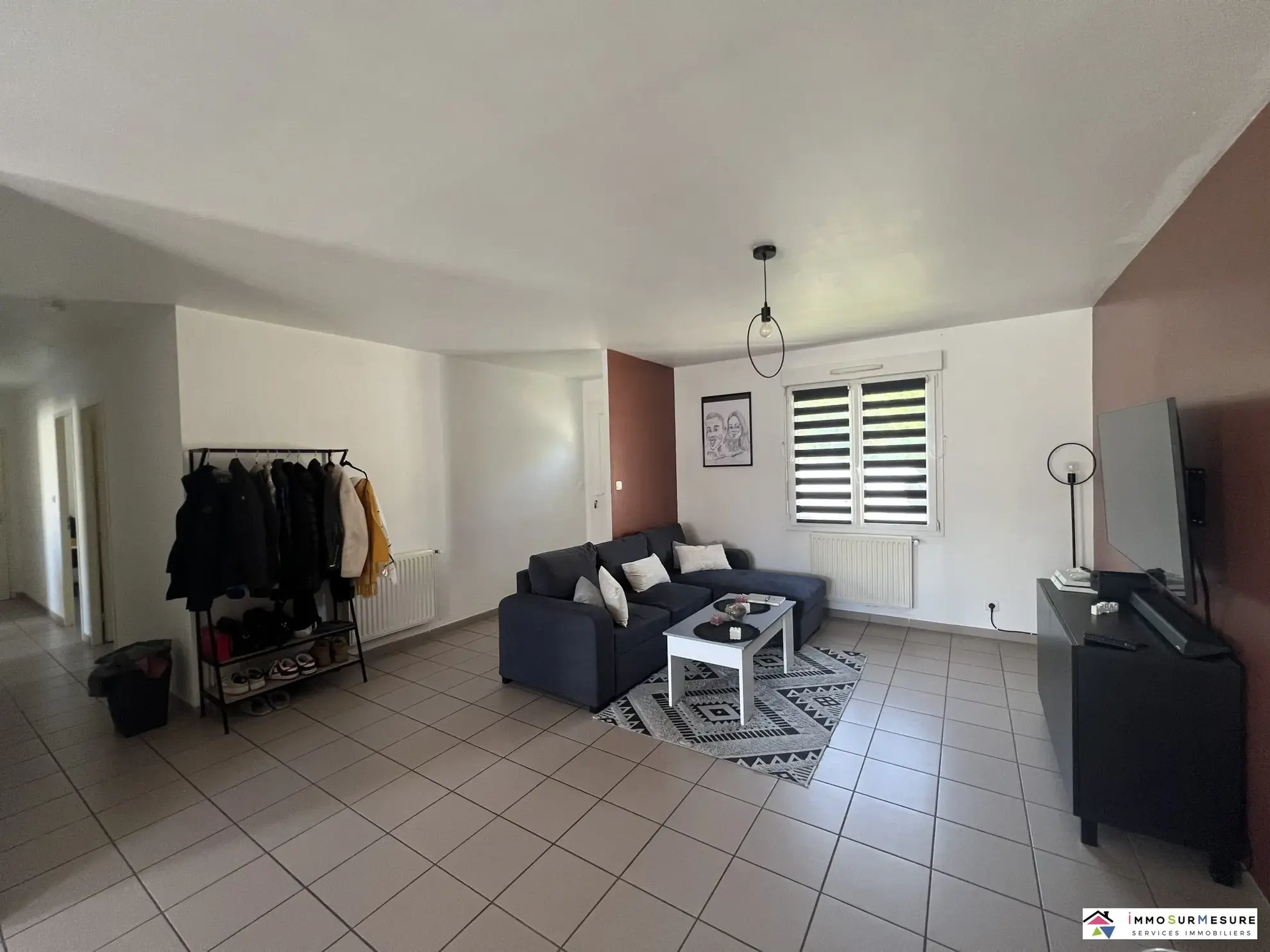 Maison à vendre à Divion - 88 m², 3 chambres, terrasse, proche commodités 