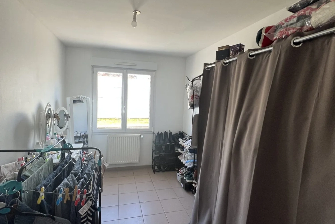 Maison à vendre à Divion - 88 m², 3 chambres, terrasse, proche commodités 