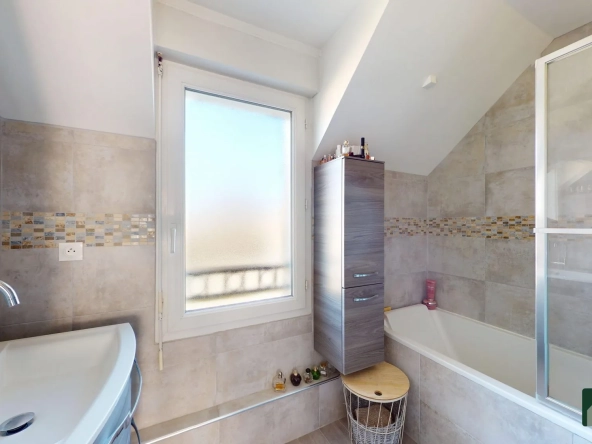 Superbe appartement lumineux avec 2 chambres et double balcon à Chartres