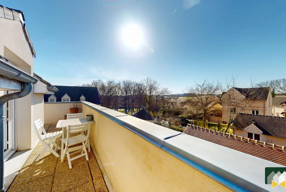 Appartement lumineux avec balcon, garage et proche commodités au Coudray 