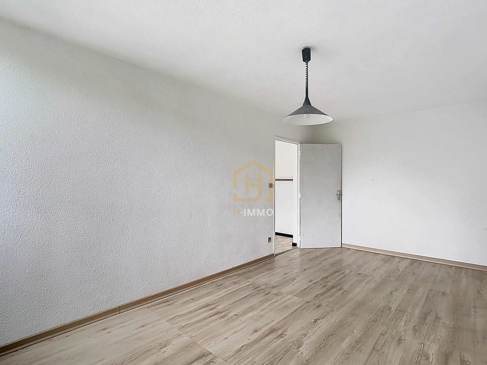 Appartement T4 duplex avec garage à Grenoble Villeneuve – Opportunité à saisir 