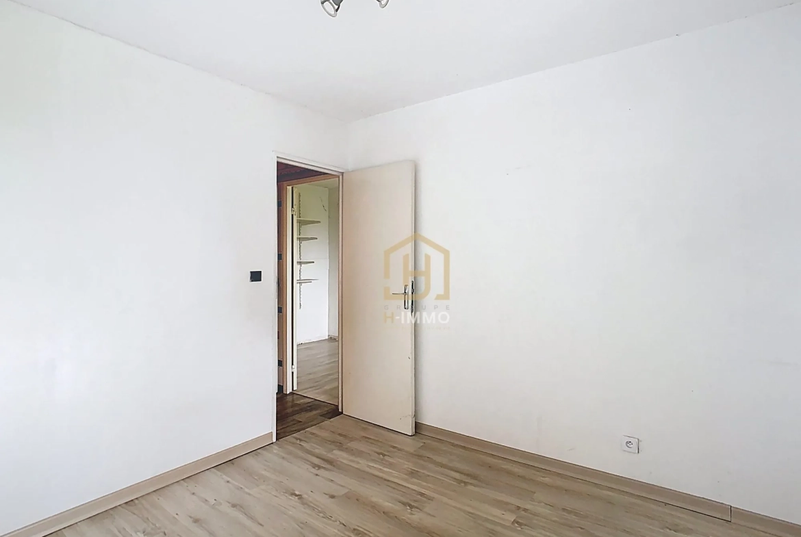 Appartement T4 duplex avec garage à Grenoble Villeneuve – Opportunité à saisir 