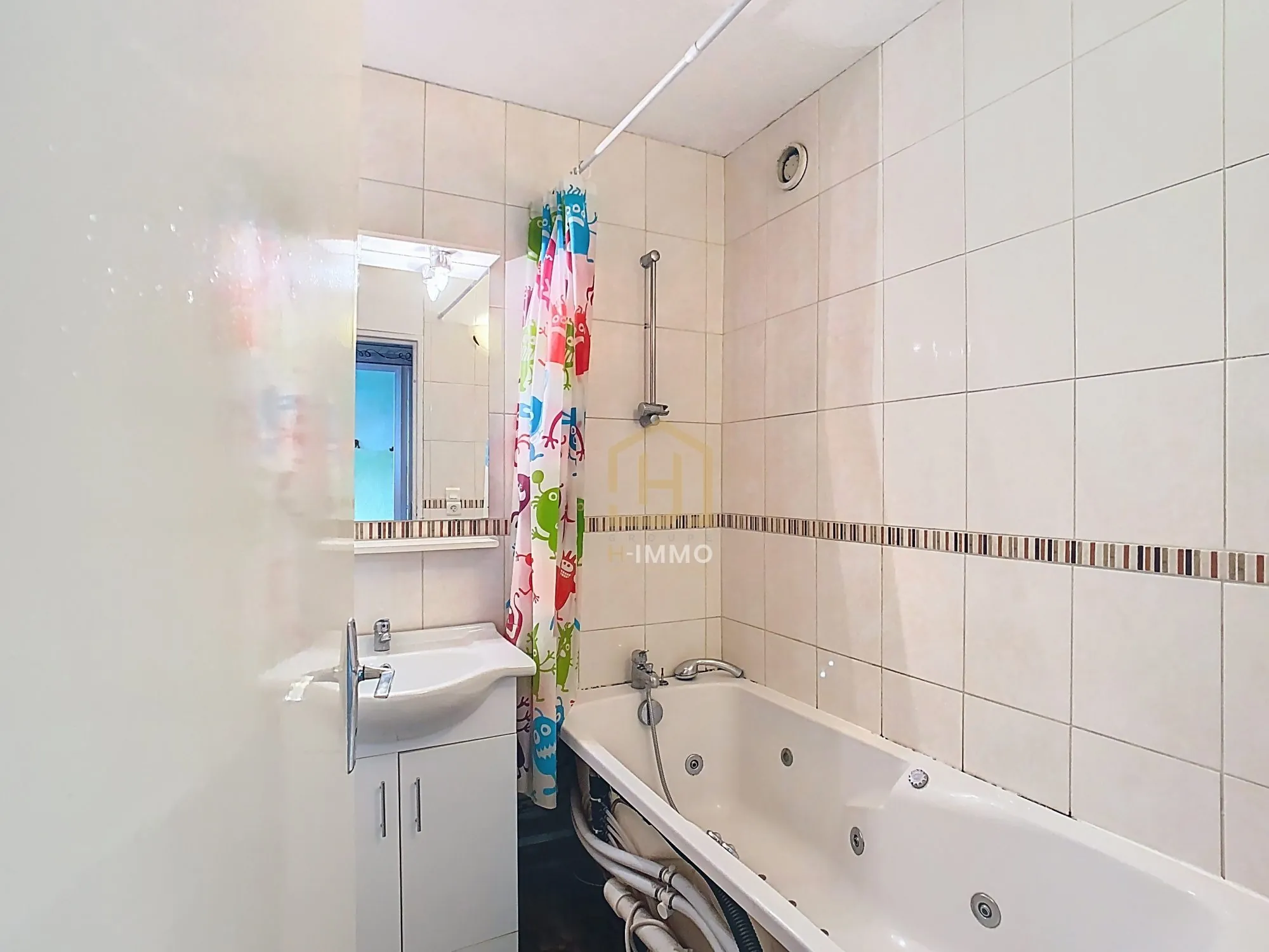 Appartement T4 duplex avec garage à Grenoble Villeneuve – Opportunité à saisir 