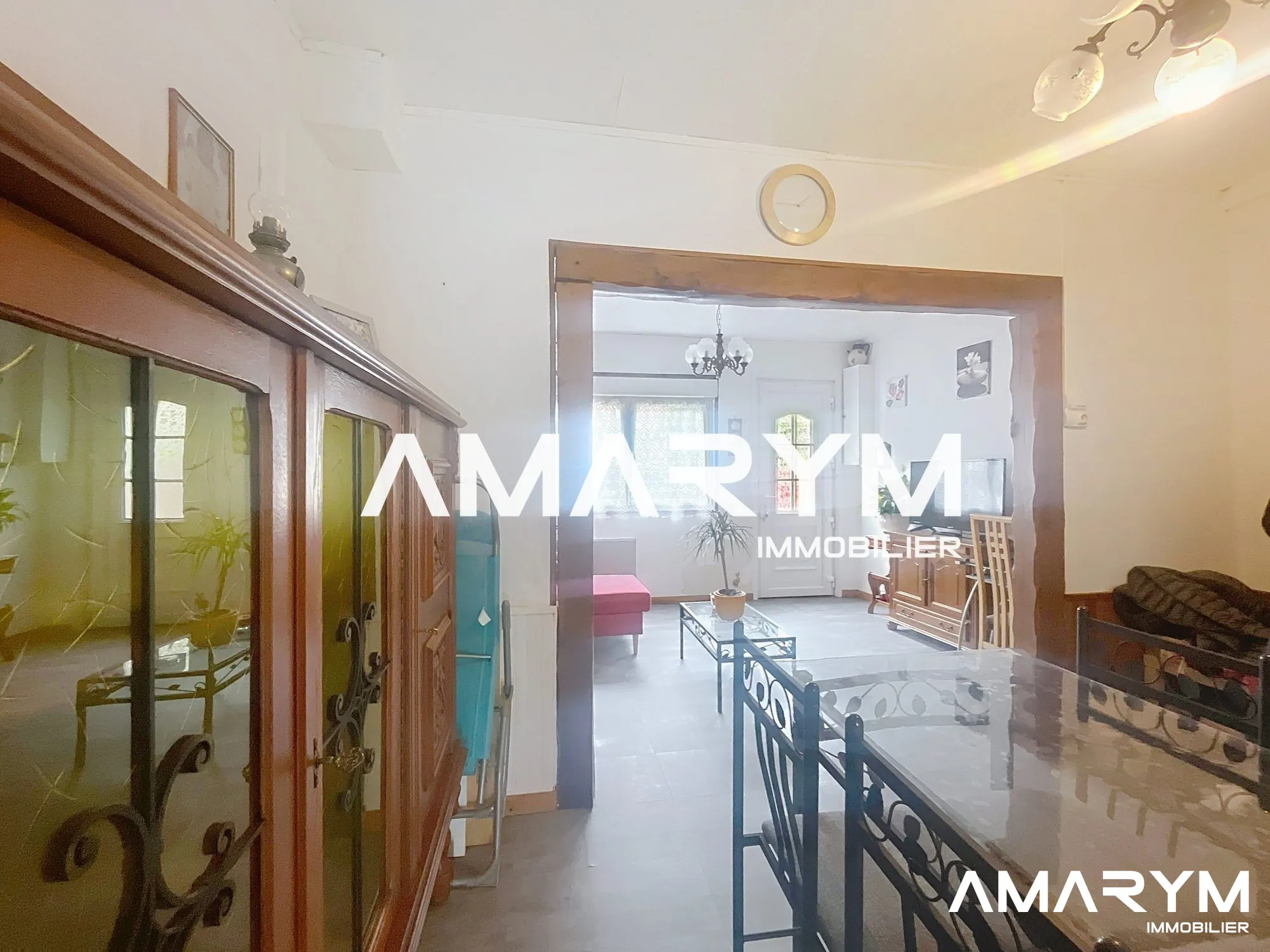 Maison de ville à EU avec cour de 30 m² – Opportunité à saisir 