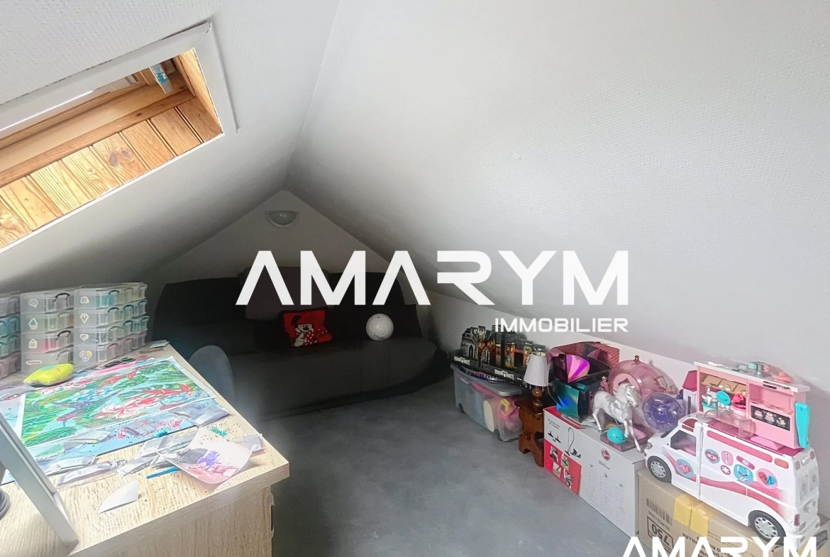 Maison de ville à EU avec cour de 30 m² – Opportunité à saisir 