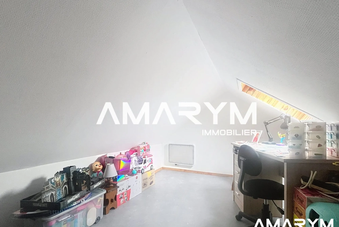 Maison de ville à EU avec cour de 30 m² – Opportunité à saisir 