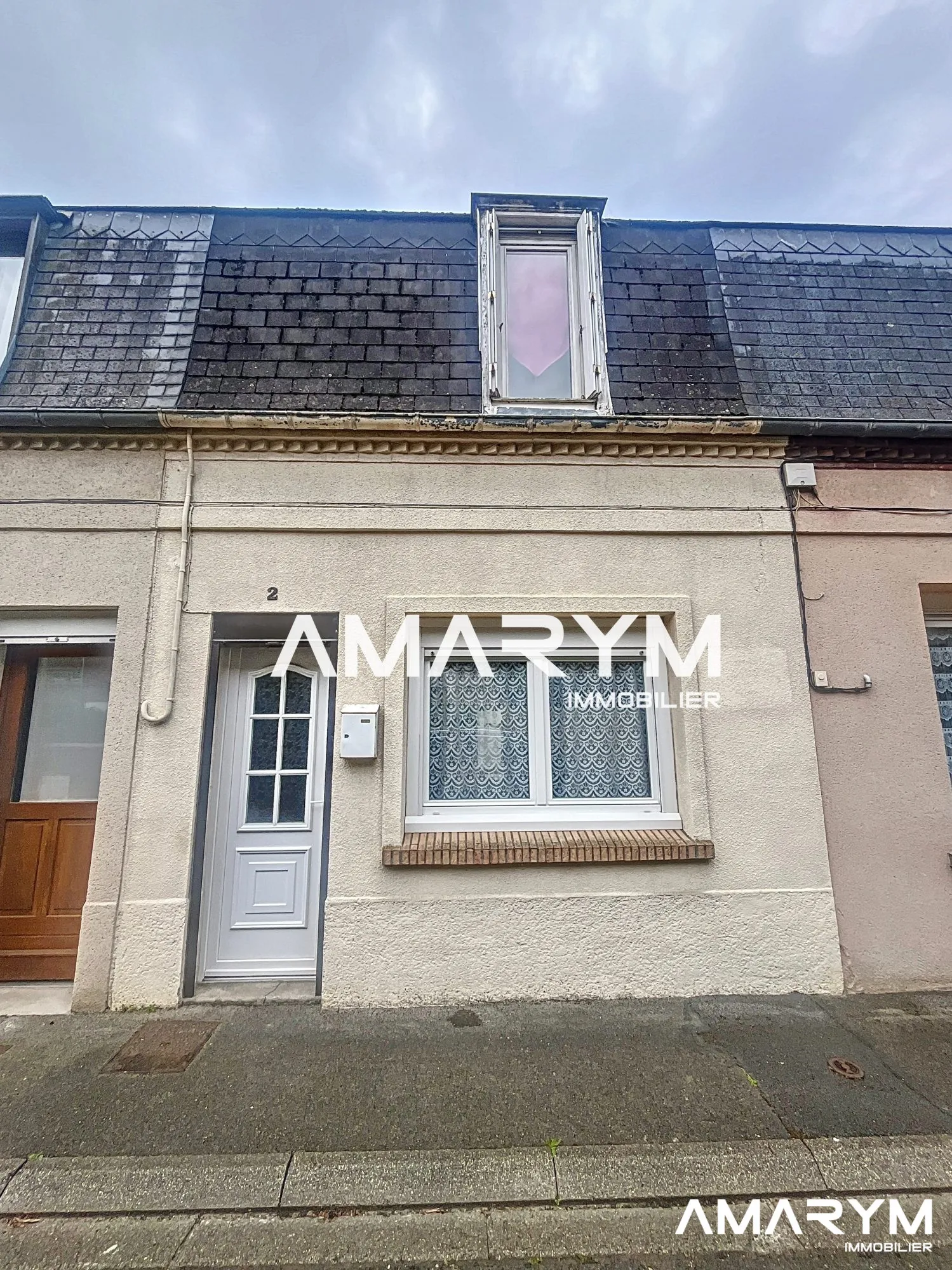 Maison de ville à EU avec cour de 30 m² – Opportunité à saisir 