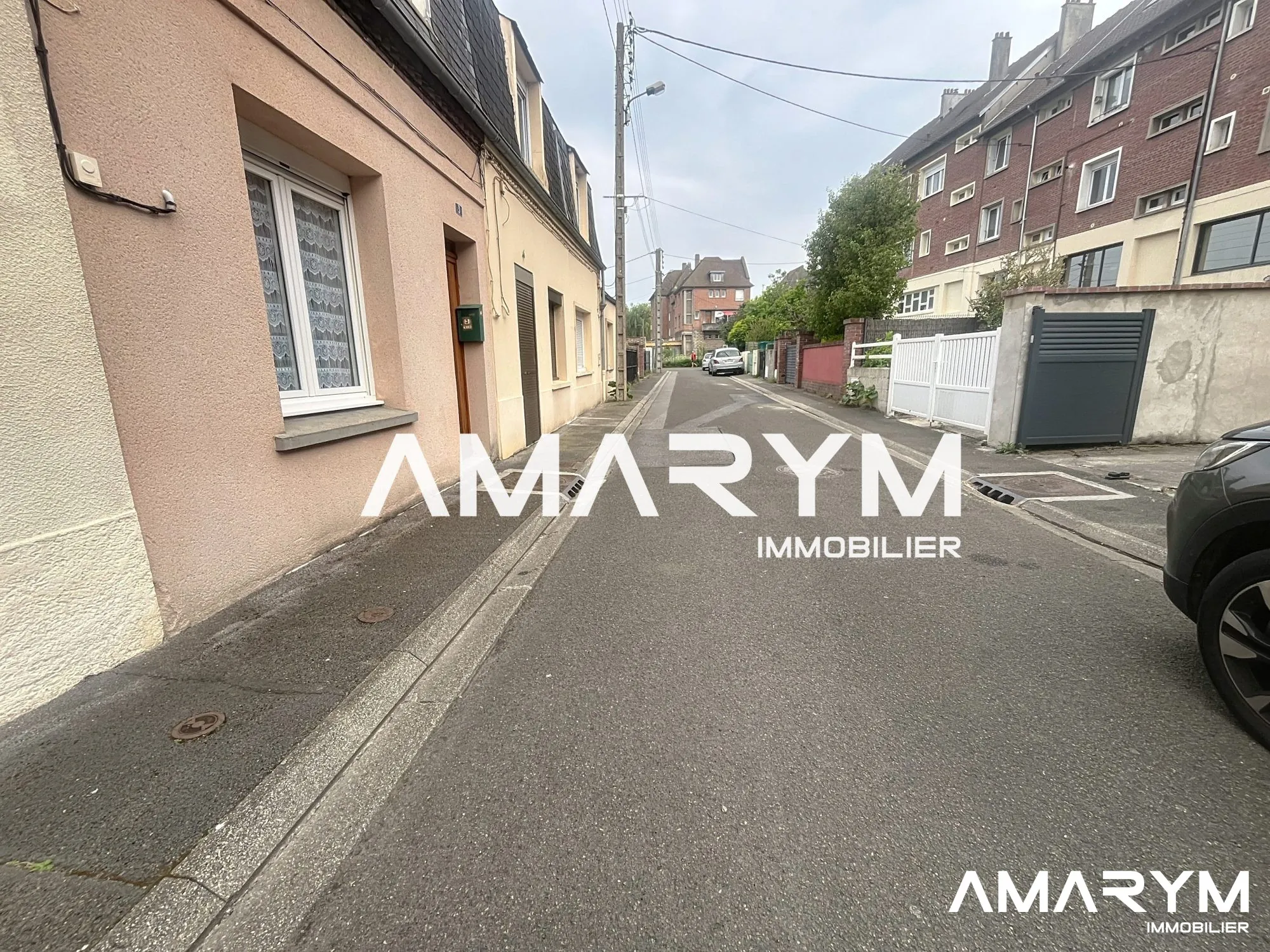 Maison de ville à EU avec cour de 30 m² – Opportunité à saisir 