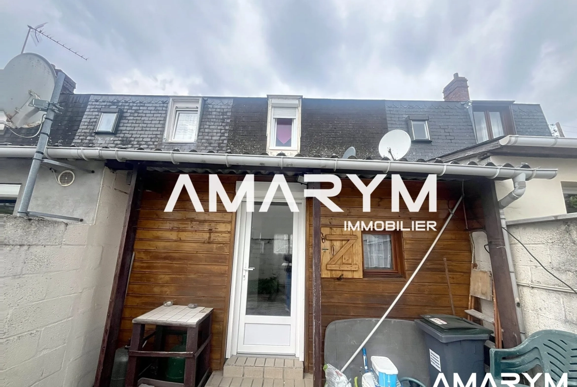 Maison de ville à EU avec cour de 30 m² – Opportunité à saisir 