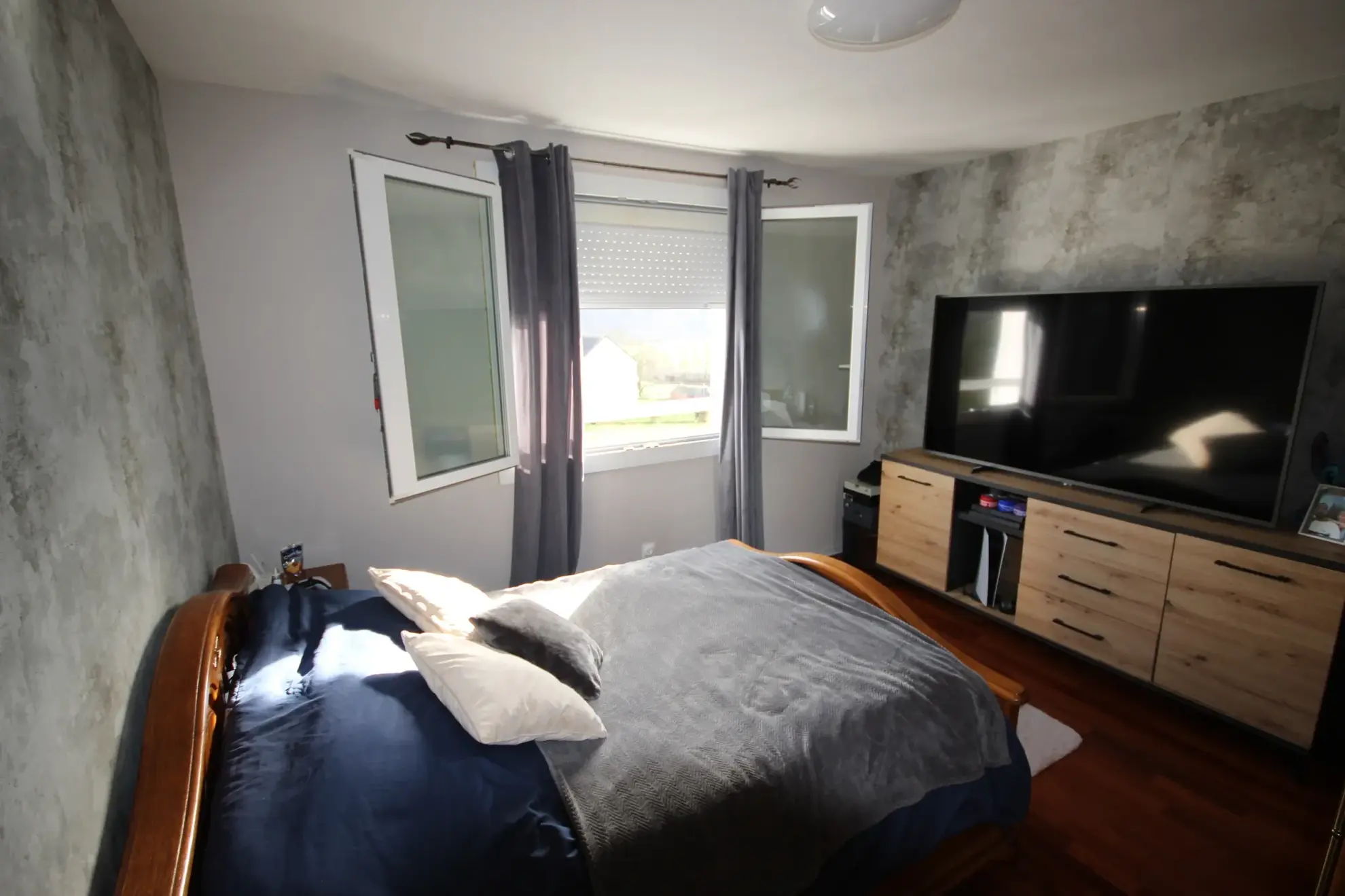 Maison familiale à Aubrives avec 4 chambres, jardin et garage – Opportunité à ne pas manquer 