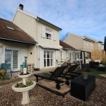 Maison familiale à Aubrives avec 4 chambres, jardin et garage – Opportunité à ne pas manquer