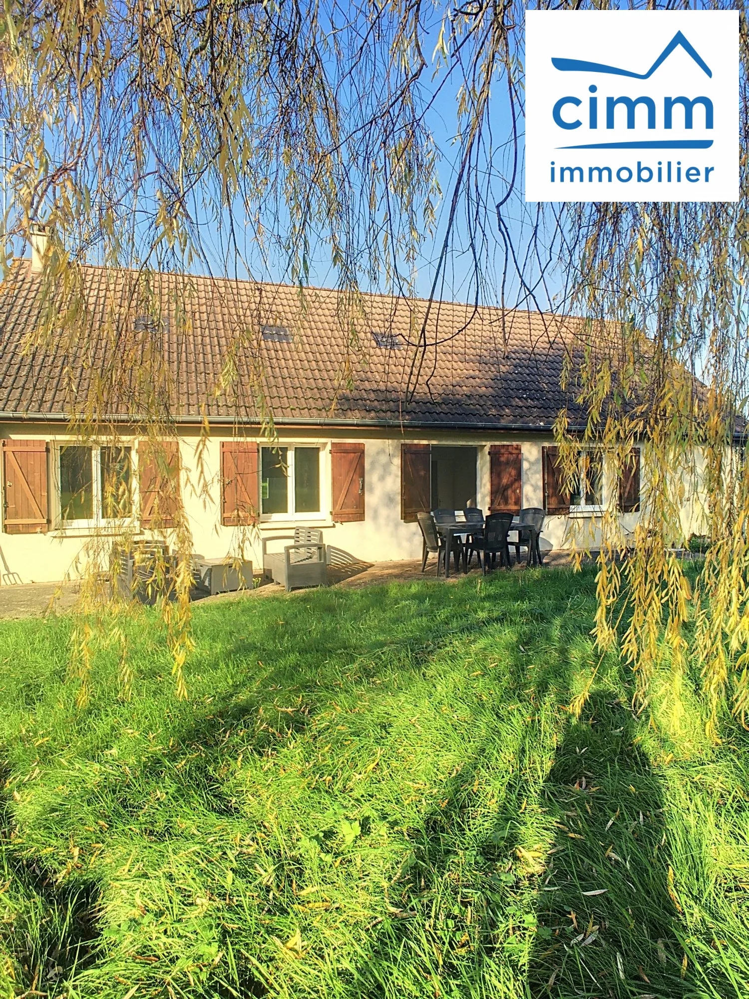 À vendre maison de plain-pied avec 3 chambres à Varennes Changy (45290) 
