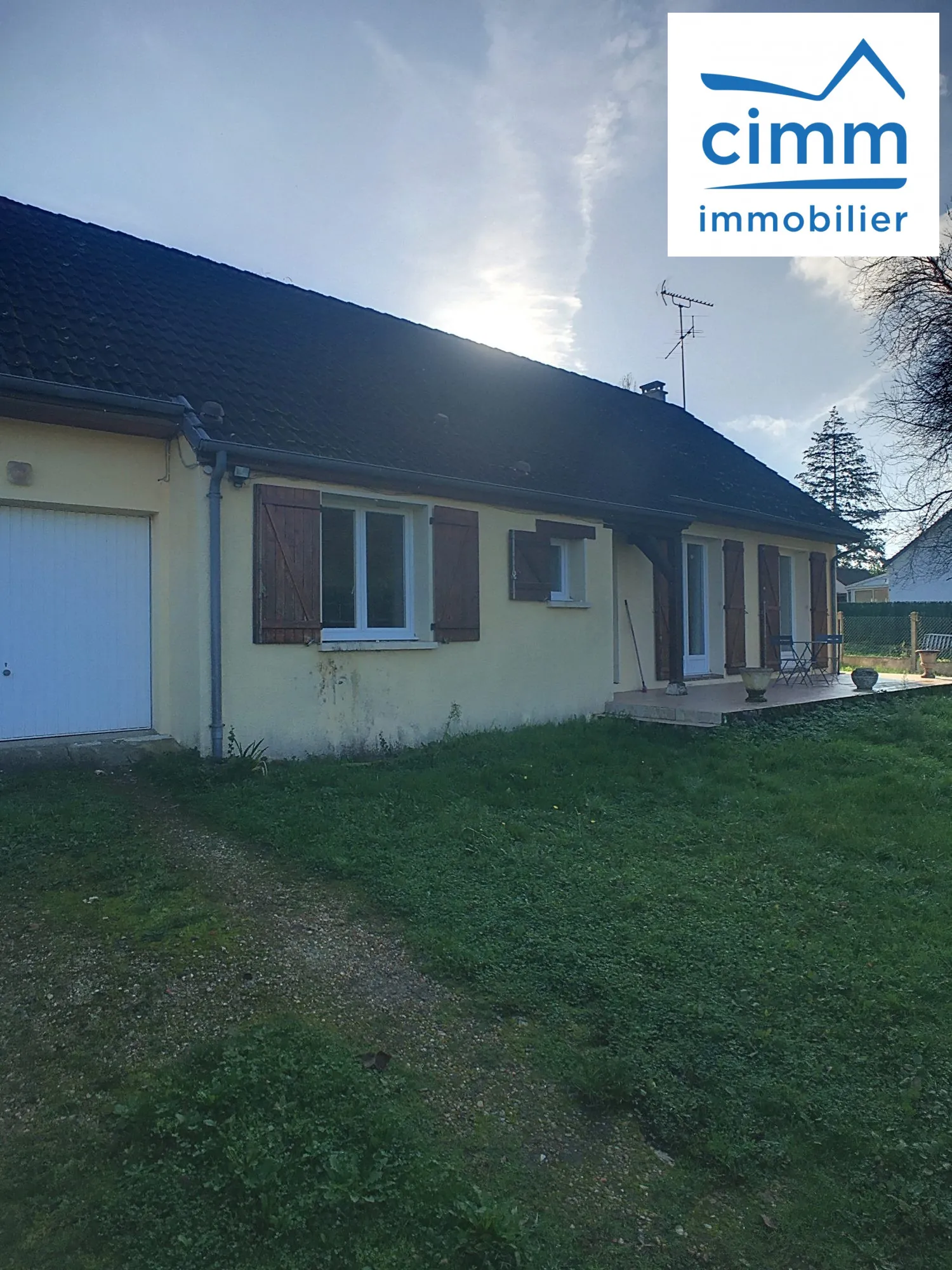 À vendre maison de plain-pied avec 3 chambres à Varennes Changy (45290) 