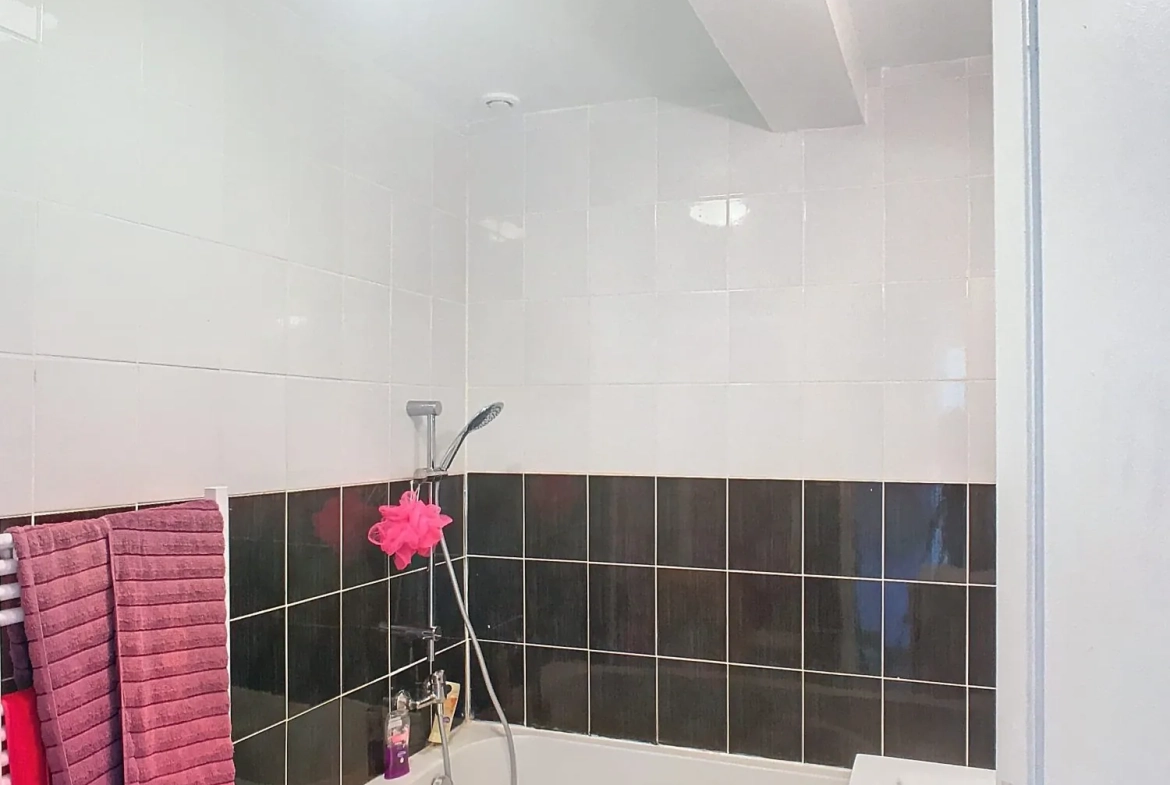 À vendre maison de plain-pied avec 3 chambres à Varennes Changy (45290) 