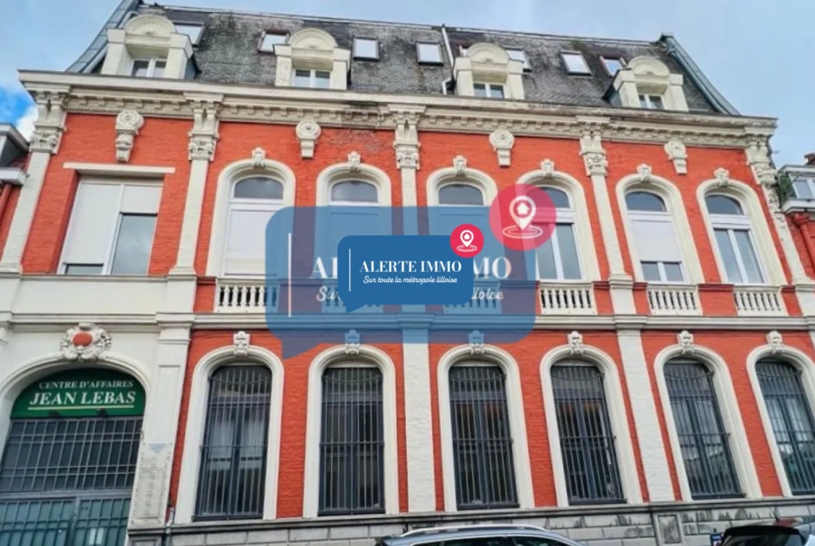 Ensemble de bureaux avec terrasse et parking sécurisé à Roubaix en vente 