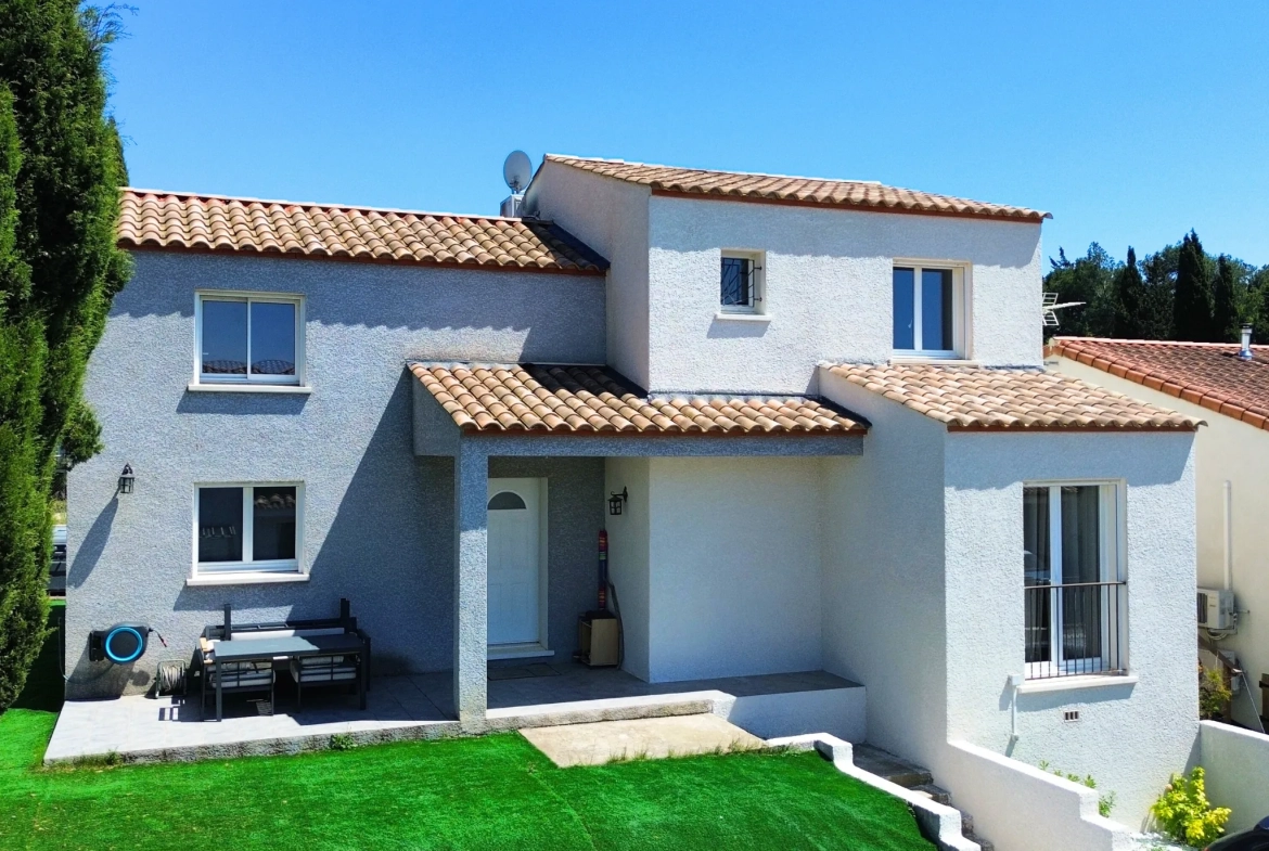 Villa 3 chambres à vendre à Salles-d'Aude avec jardin et panneaux solaires 