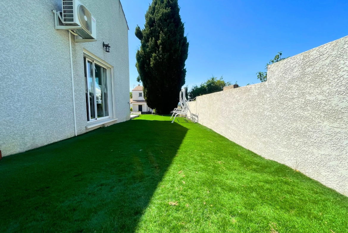 Villa 3 chambres à vendre à Salles-d'Aude avec jardin et panneaux solaires 