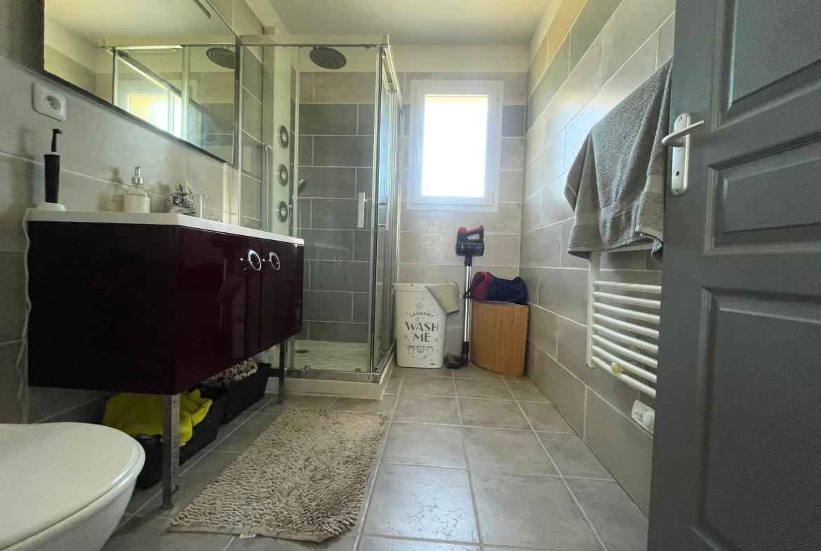 Villa 3 chambres à vendre à Salles-d'Aude avec jardin et panneaux solaires 