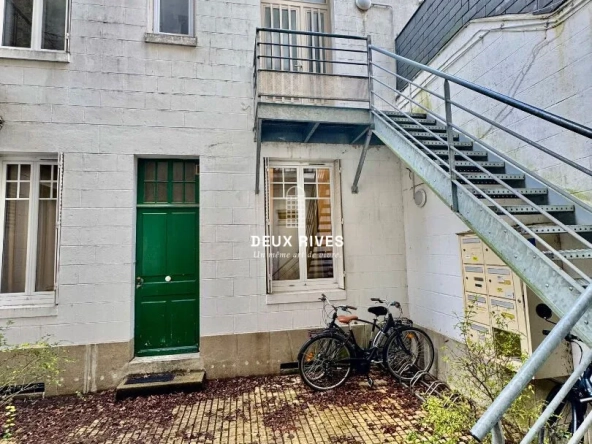 Vente appartement T2 à Nantes de 30 m² avec vue sur cour intérieure