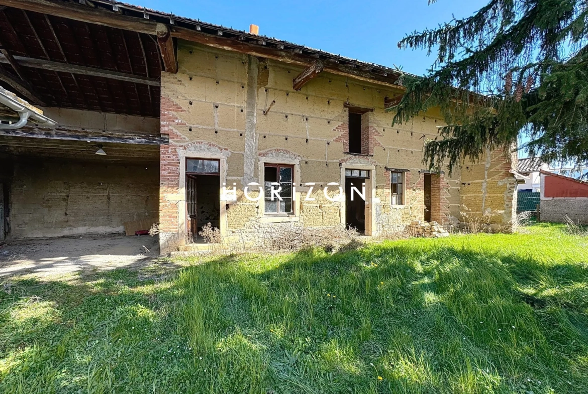Maison à réhabiliter de 120 m² avec terrain de 624 m² à Cormoranche-sur-Saône 