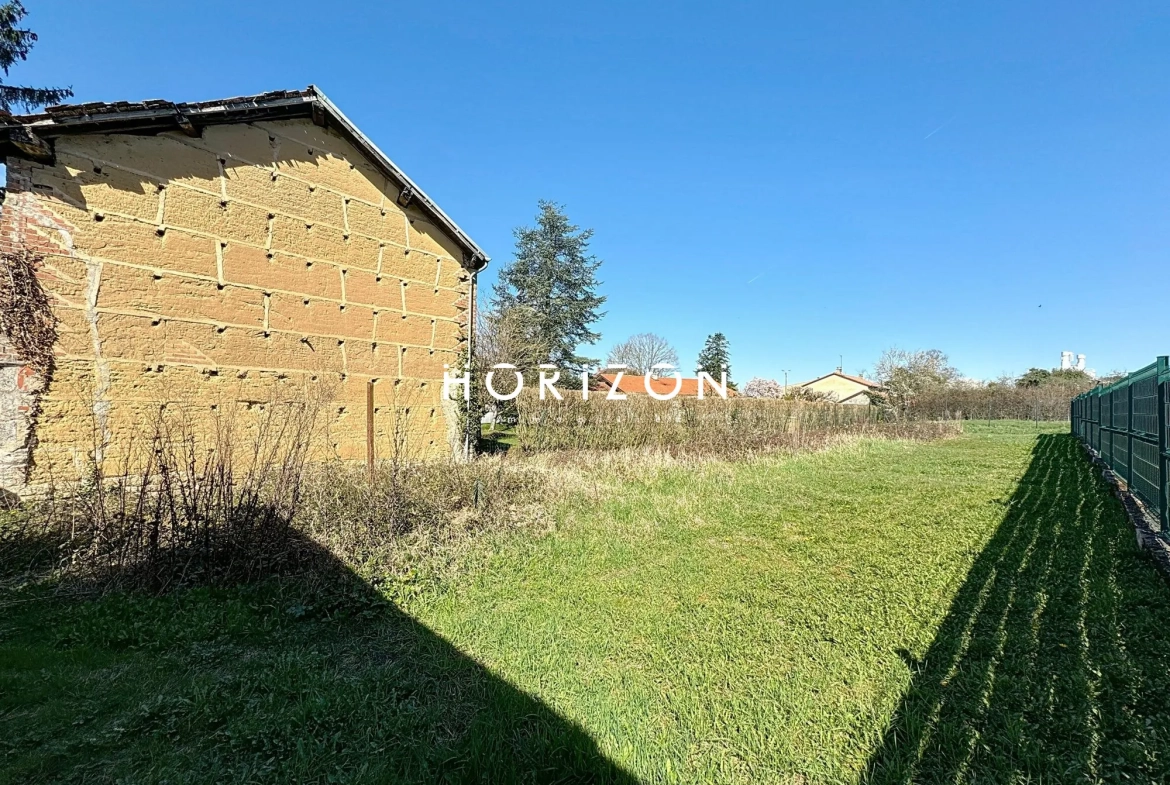 Maison à réhabiliter de 120 m² avec terrain de 624 m² à Cormoranche-sur-Saône 