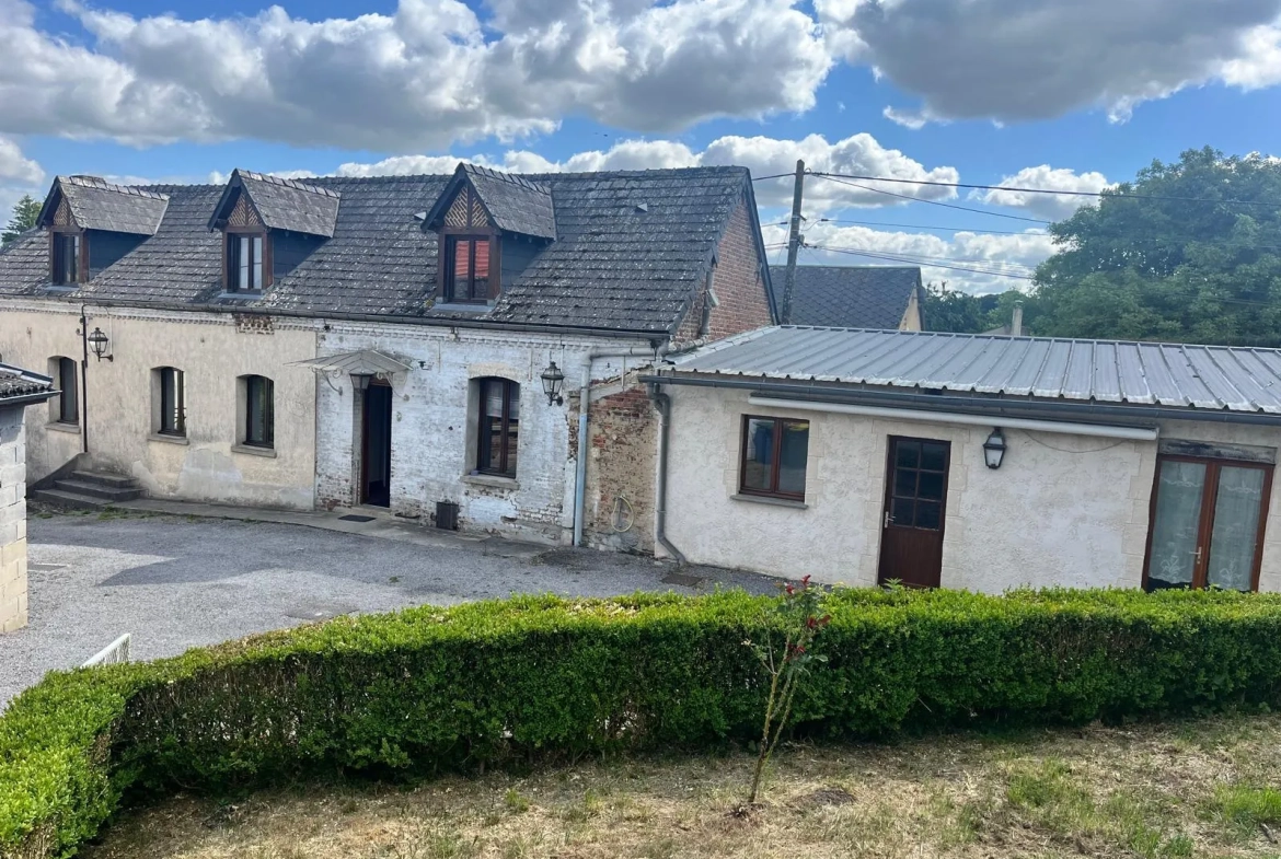 Maison de Village à vendre à La Vallée Mulâtre avec studio rénové et jardin calme 