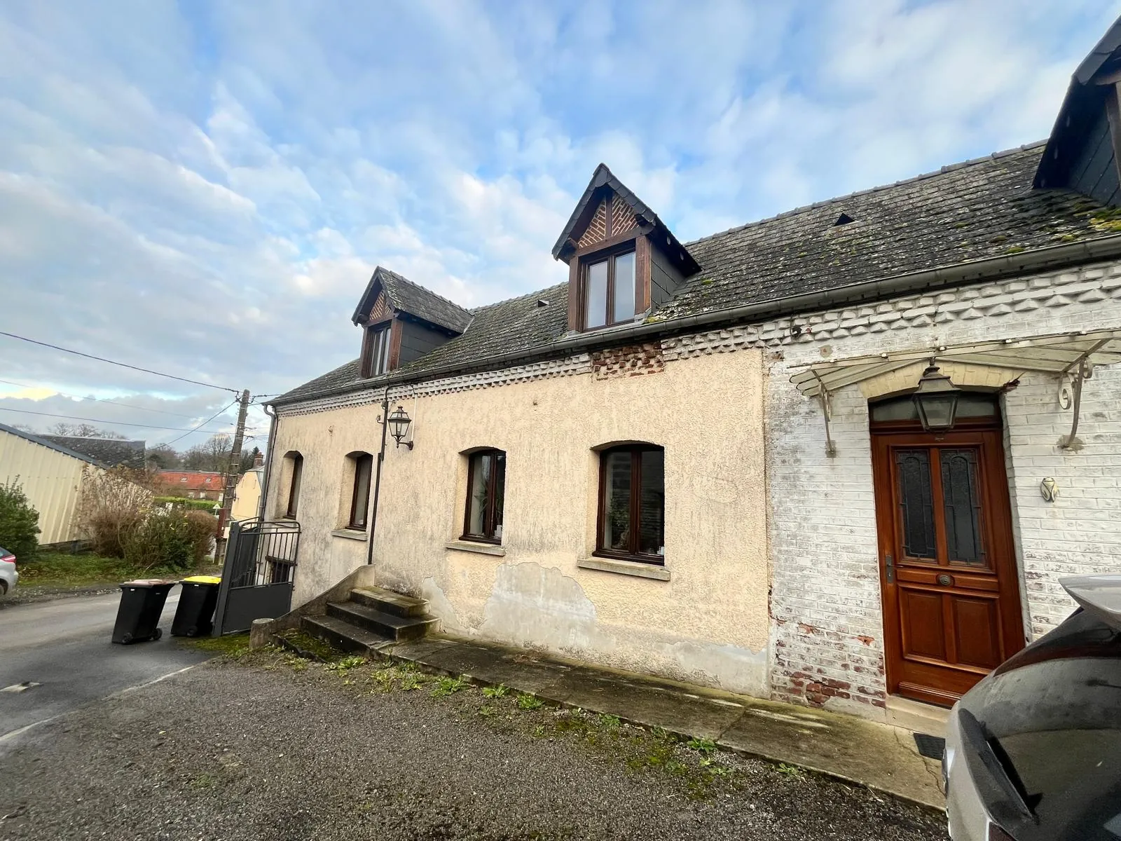 Maison de Village à vendre à La Vallée Mulâtre avec studio rénové et jardin calme 
