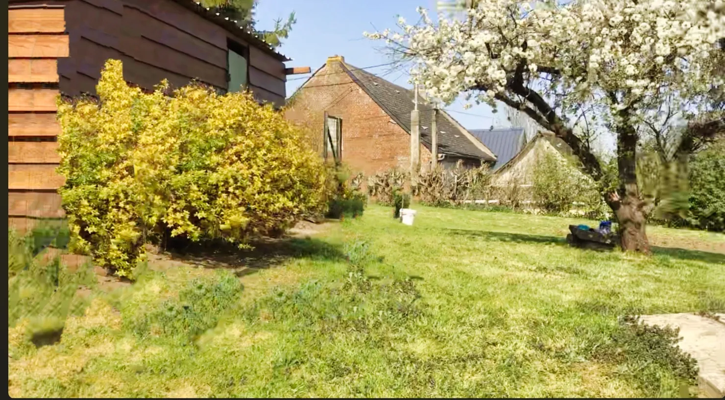 Maison de Village à vendre à La Vallée Mulâtre avec studio rénové et jardin calme 