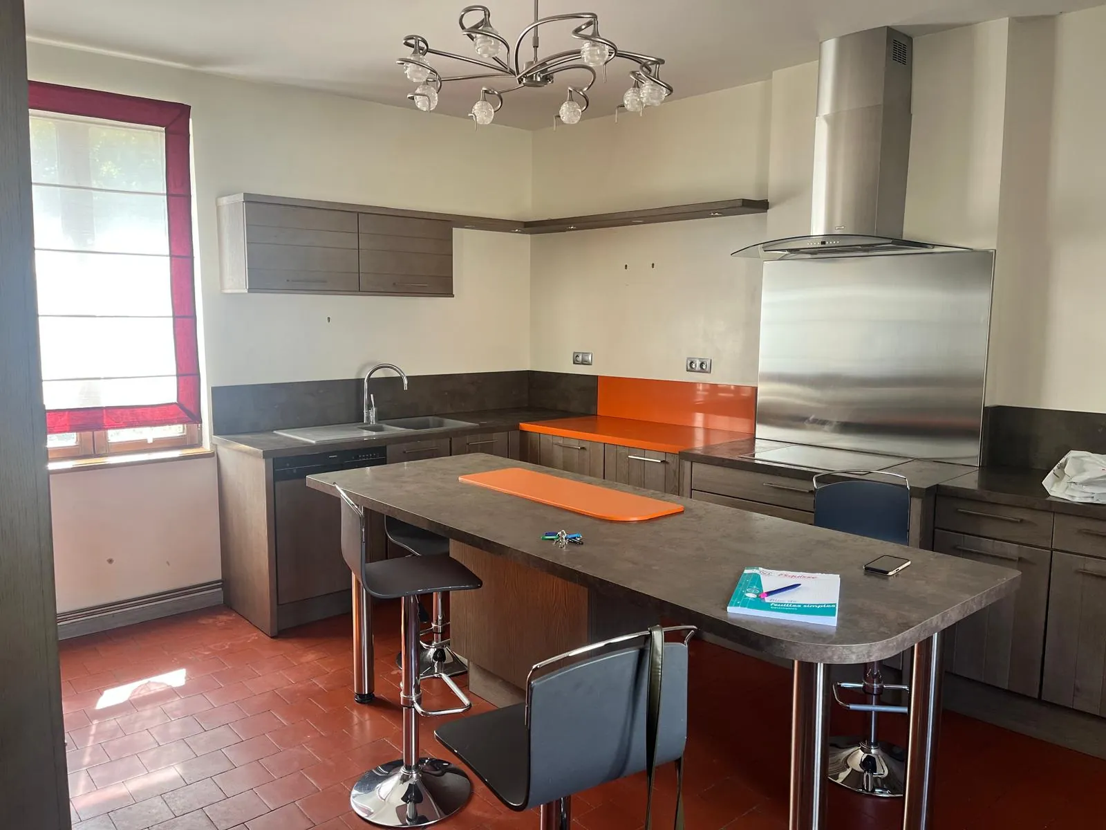 Maison de Village à vendre à La Vallée Mulâtre avec studio rénové et jardin calme 