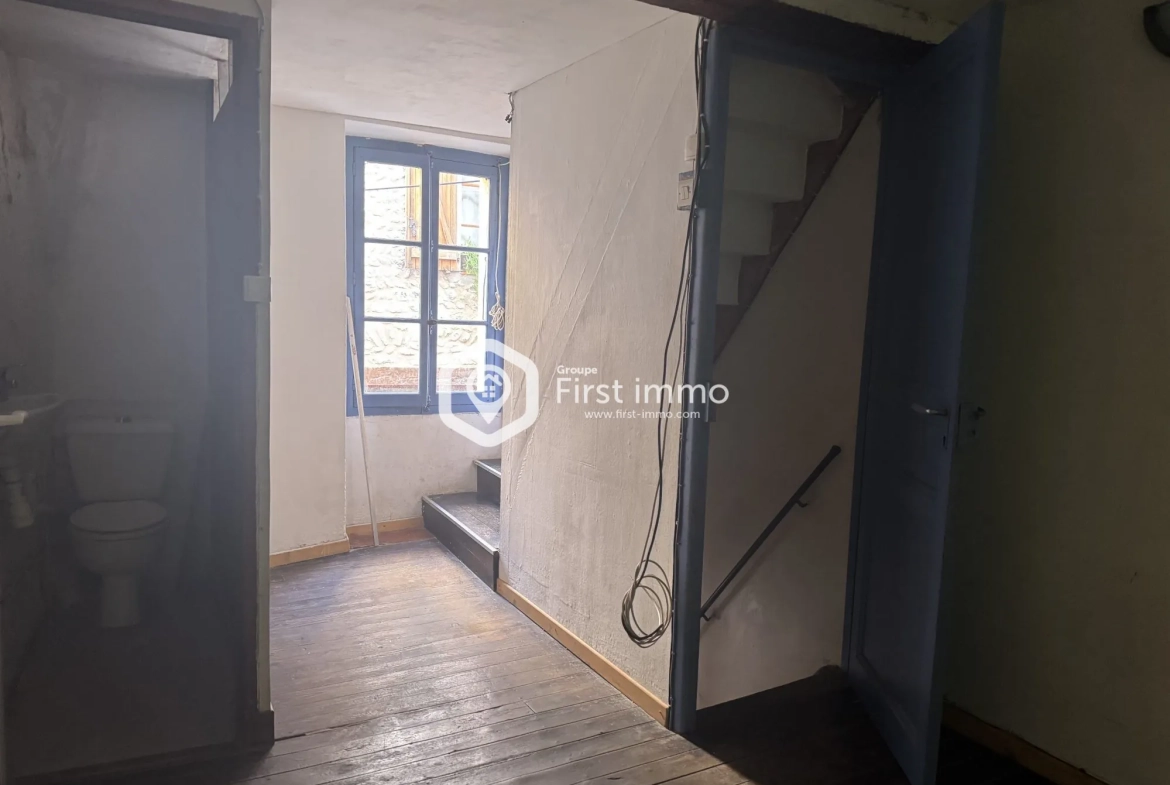 Maison de village à vendre à Ille-sur-Têt avec terrasse et potentiel de rénovation 