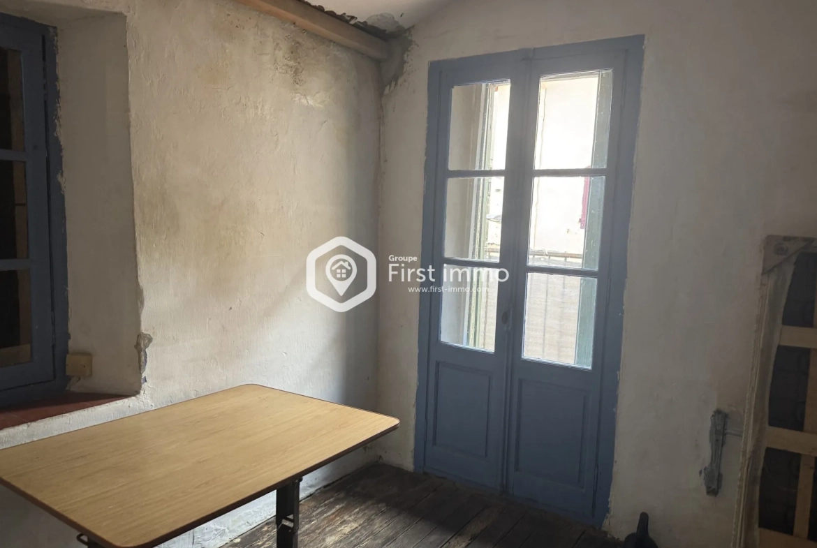 Maison de village à vendre à Ille-sur-Têt avec terrasse et potentiel de rénovation 