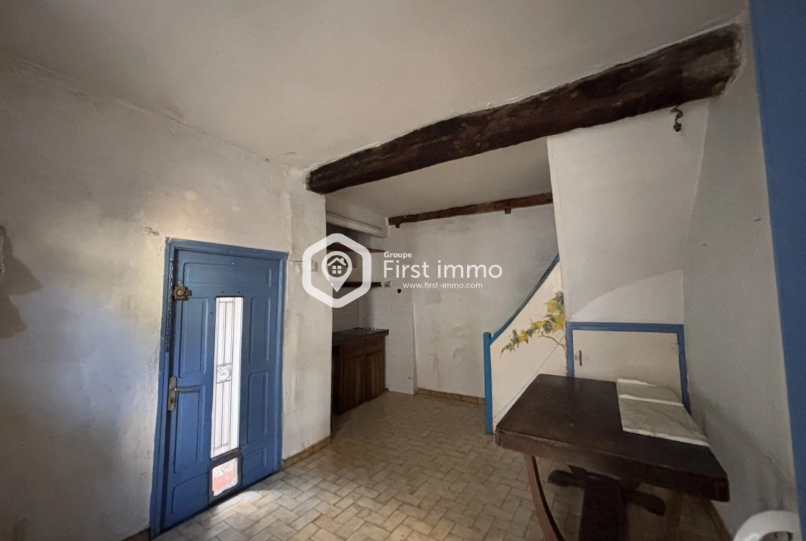 Maison de village à vendre à Ille-sur-Têt avec terrasse et potentiel de rénovation 