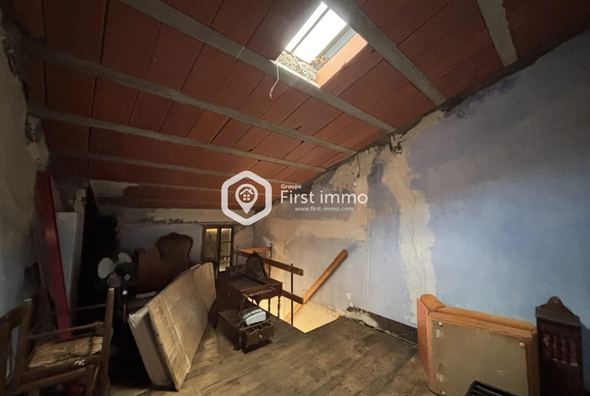 Maison de village à vendre à Ille-sur-Têt avec terrasse et potentiel de rénovation 