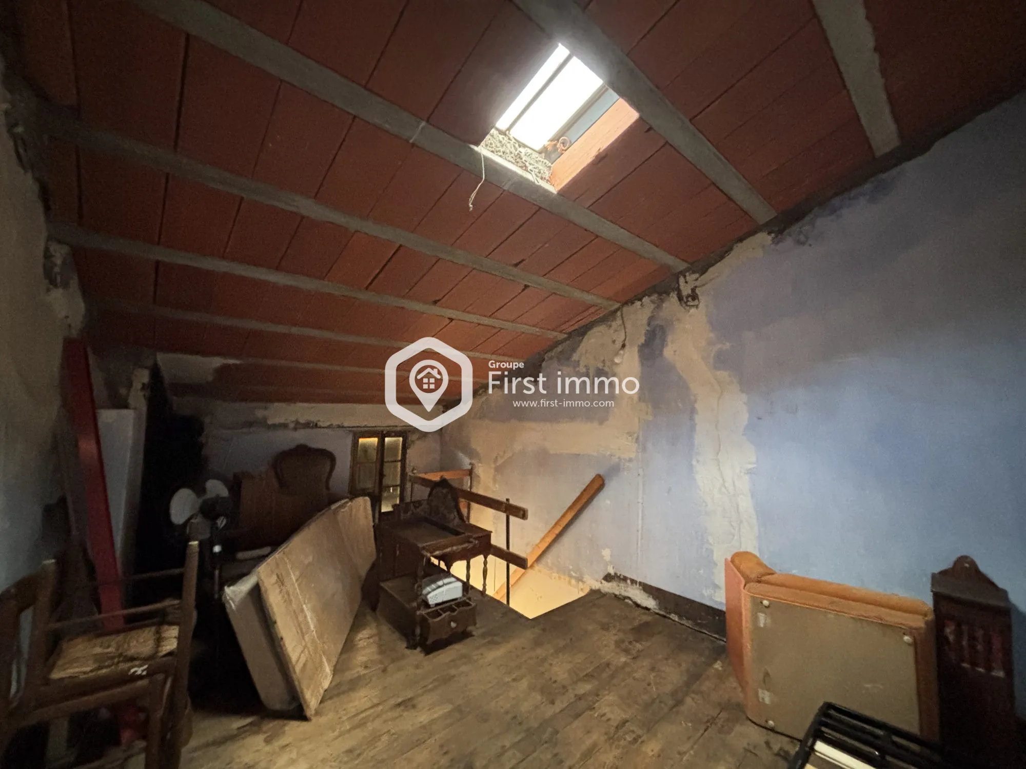 Maison de village à vendre à Ille-sur-Têt avec terrasse et potentiel de rénovation 