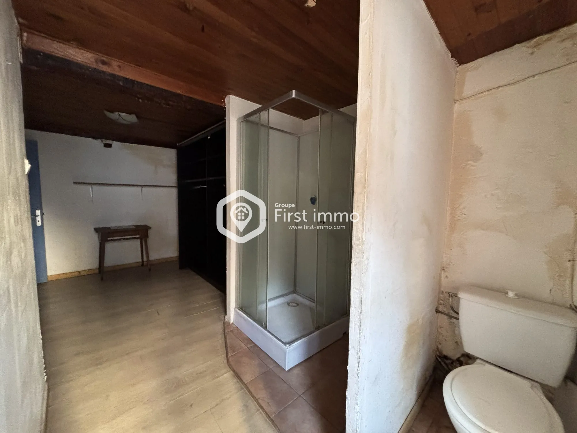 Maison de village à vendre à Ille-sur-Têt avec terrasse et potentiel de rénovation 