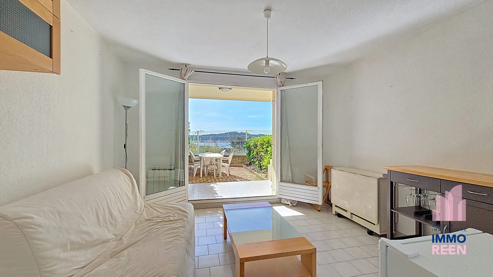 Appartement 2 pièces avec vue mer en rez-de-jardin à La Seyne-sur-Mer 