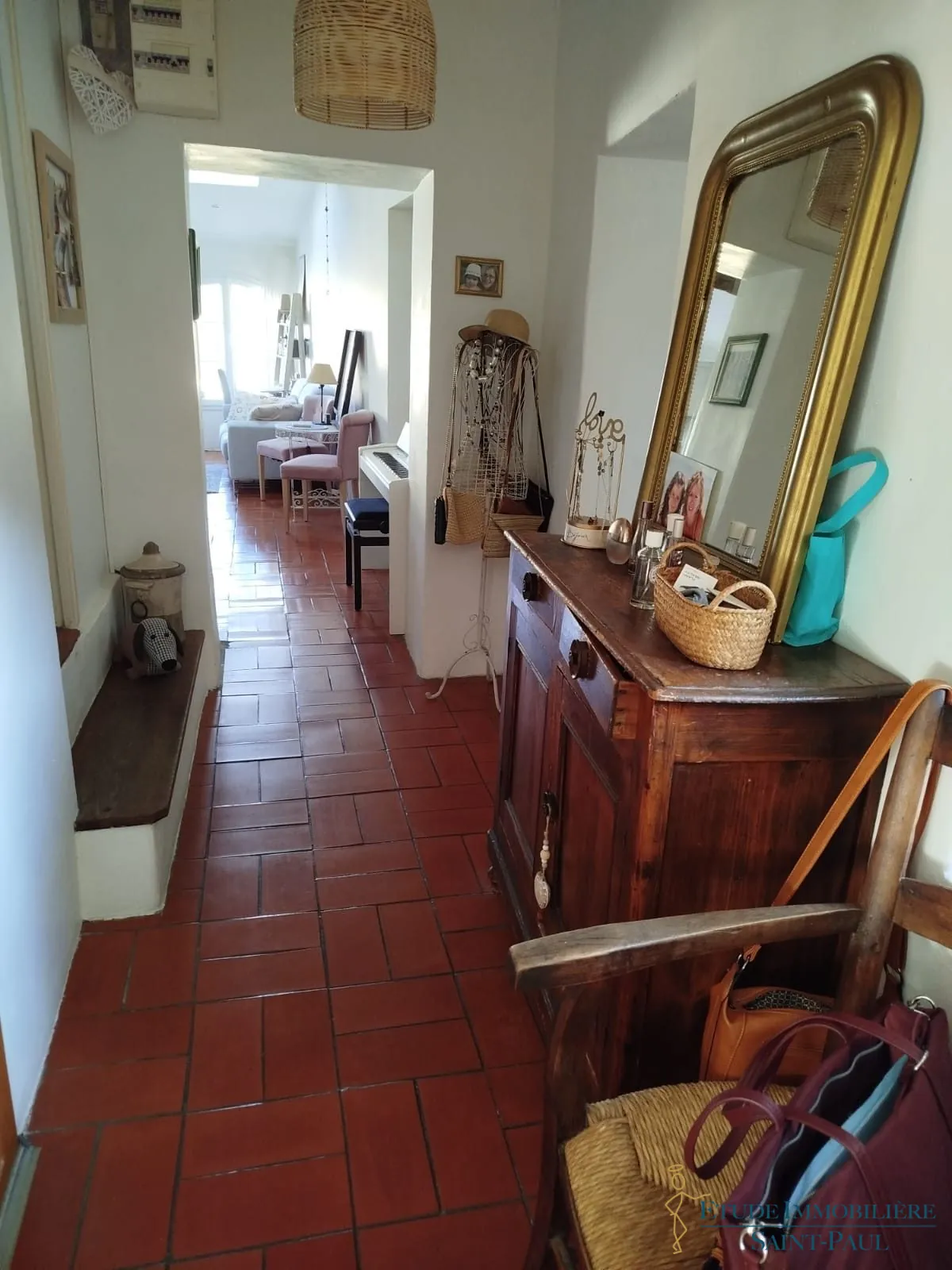 Charmant appartement T4 avec 3 chambres à Clermont l'Hérault proche commodités 