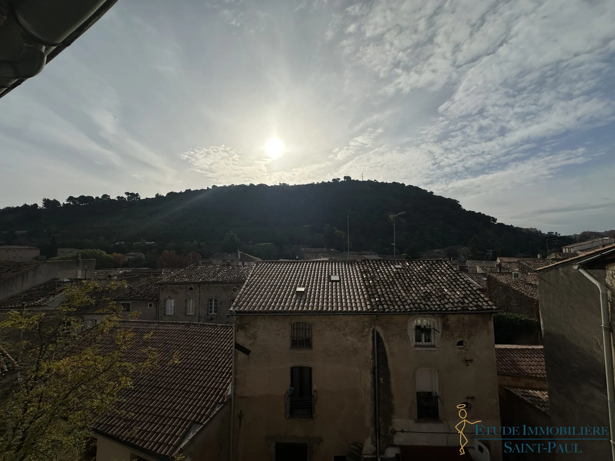 Charmant appartement T4 avec 3 chambres à Clermont l'Hérault proche commodités 