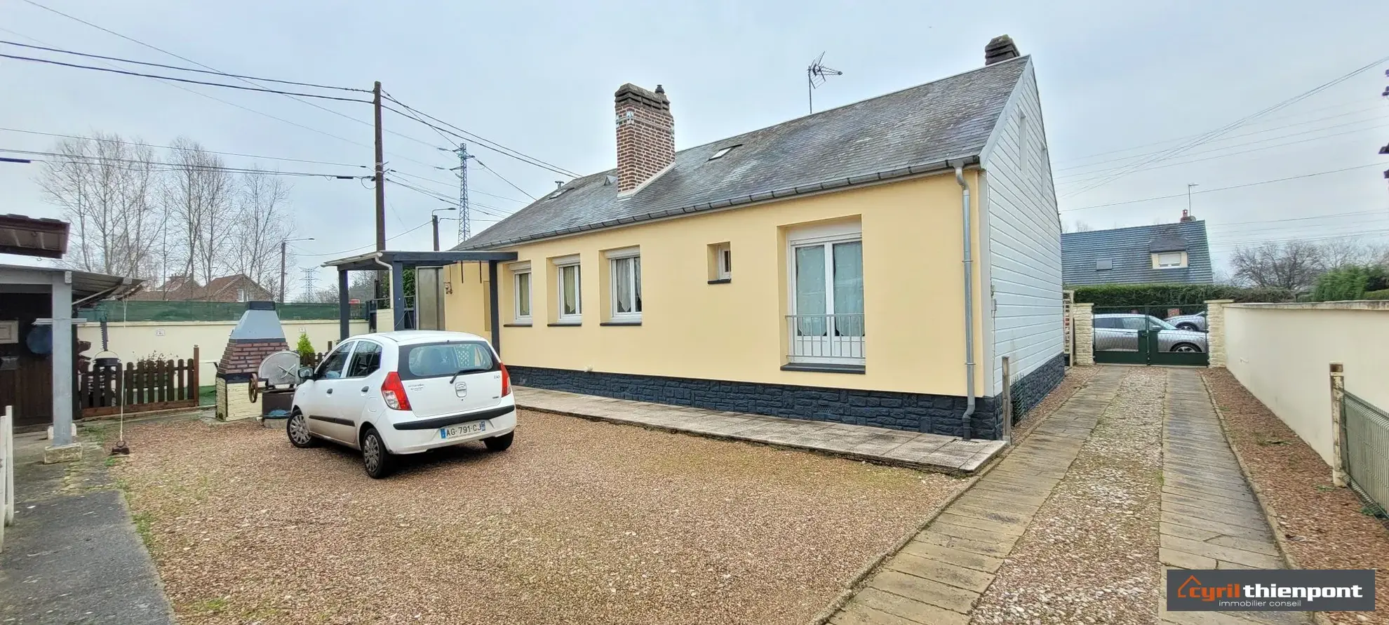 Maison de plain-pied à Abbeville - 3 chambres, garage et terrasse, 95 m² 
