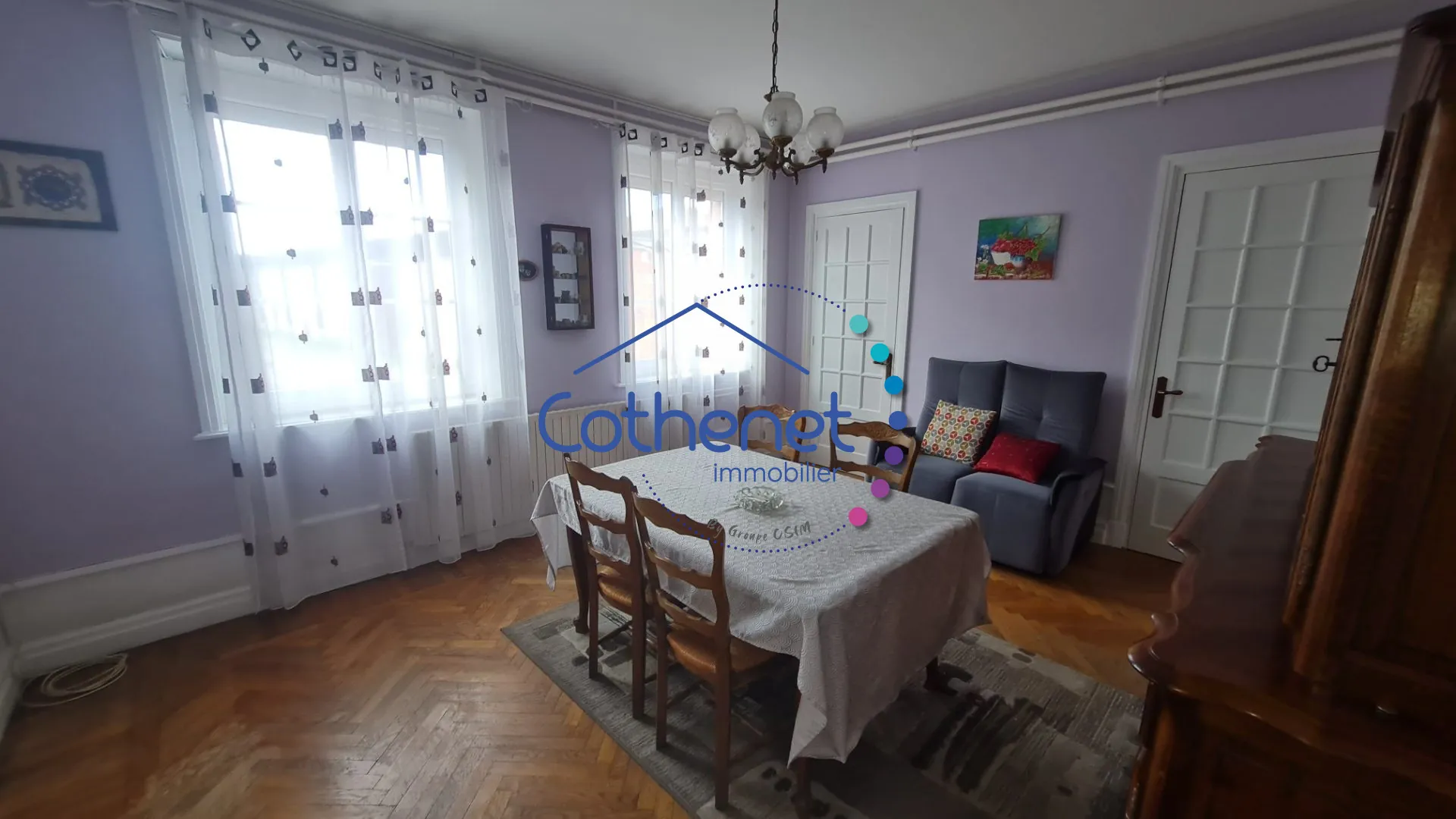 Maison de ville avec jardin et dépendance à Cours, 130 m² 